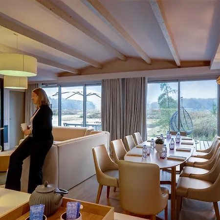 Station touristique Center Parcs Villages Nature Paris 4*