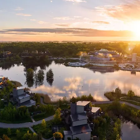 Center Parcs Villages Nature Paris 4*