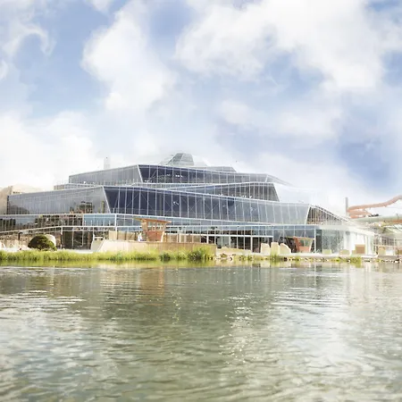 Station touristique Center Parcs Villages Nature Paris 4*