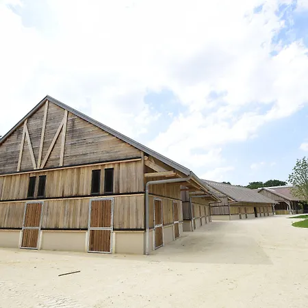 Center Parcs Villages Nature Paris 4*