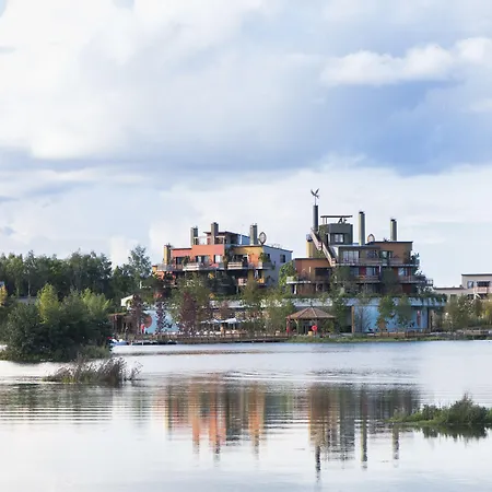 Center Parcs Villages Nature Paris Üdülőközpont 4*