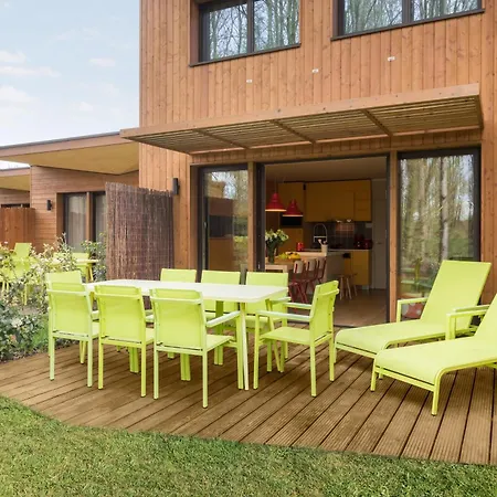 Rezort Center Parcs Villages Nature Paris 4*