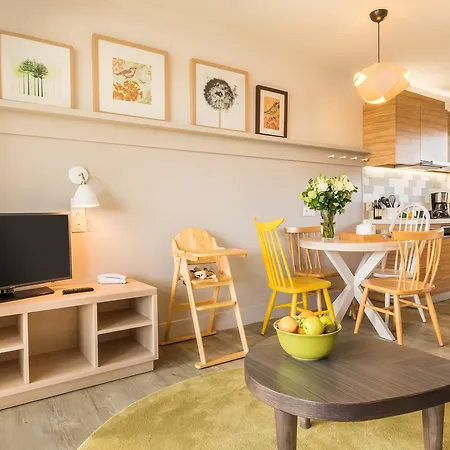 Center Parcs Villages Nature Paris منتجع رومافييي