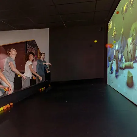 Center Parcs Villages Nature Paris منتجع