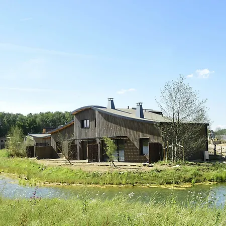 منتجع Center Parcs Villages Nature Paris 4*