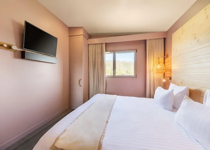 Resort Center Parcs Villages Nature Paris 4*